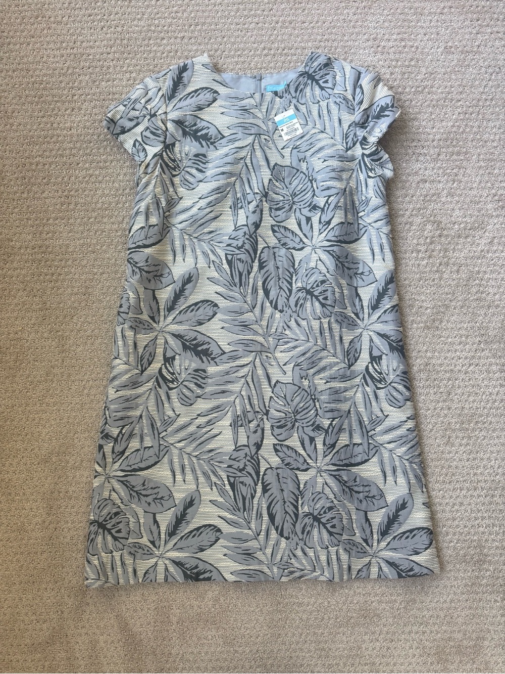 J. McLaughlin Gray and White Botanical Shift Dress